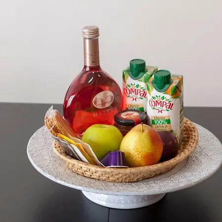 Апартаменты Like-home-t3 Apt-campolide, Near Amoreiras Mall