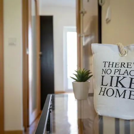 Like-home-t3 Apt-campolide, Near Amoreiras Mall