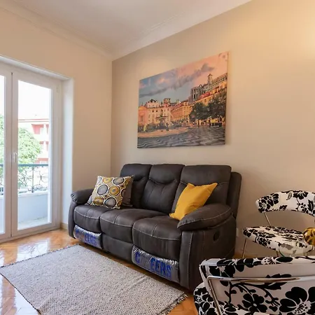 아파트 Like-home-t3 Apt-campolide, Near Amoreiras Mall 리스본