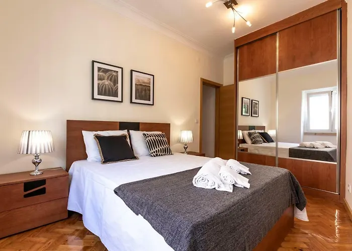 Like-home-t3 Apt-campolide, Near Amoreiras Mall