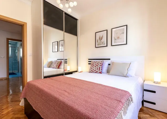 Like-home-t3 Apt-campolide, Near Amoreiras Mall Appartement Lissabon